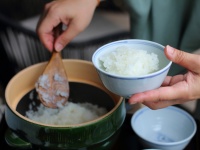 部活動の遠征中『15人発症』　「カンピロバクター」集団食中毒　旅館の食事が原因【39.8℃の発熱者も…】