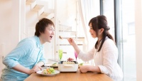 「あ～ん」どころじゃない?! 大学生がしている人には言えないバカップルな絡み5選