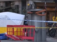 公衆トイレに押しつぶされて死んでしまうという衝撃の事故