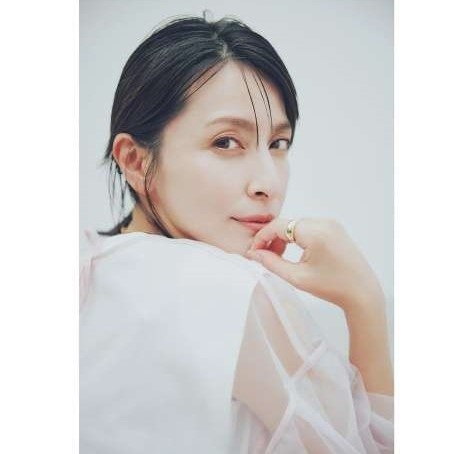 Instagram:奥菜恵(@megumi_okina)より