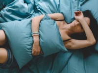 休みたくても休めない！女が「生理休暇」を取りにくいと感じるワケ