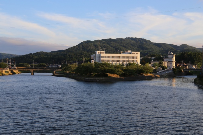 輪島市の中学生401人　約3時間かかる場所へ『集団疎開』検討　教委は取材に「保護者は希望しても同行できない」