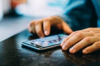LINEを未読のままにする「男性心理」7つ