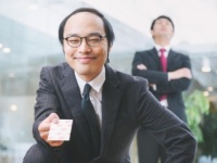 「二枚目」VS「三枚目」女子が付き合いたいのは、どっちのタイプの男子？