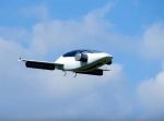 実用に向け着々と。　５人まで乗れる『空飛ぶタクシー』がテスト飛行を果たす。