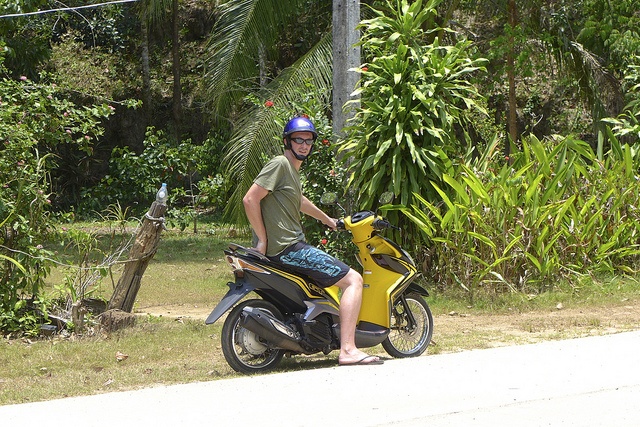 色々と残念な男性で...（Madeleine_Hさん撮影、flickrより）