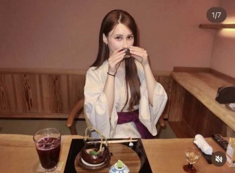 Instagram:ダレノガレ明美(@darenogare.akemi)より