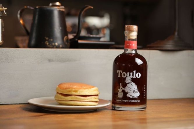 スイーツに「Toulo」イメージ