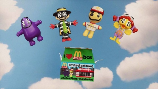 マクドナルドが大人のハッピーセットを販売、人気ブランドCPFMとコラボしたおもちゃ付き