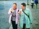 台湾人「ゲイカップルが駅貼りポスターなんて」⇒　芸人コンビのことだったw