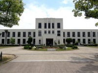 豊郷町立豊郷小学校旧館（Sakaoriさん撮影、Wikimedia Commons