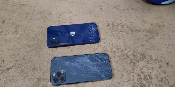 iPhone12　落下実験