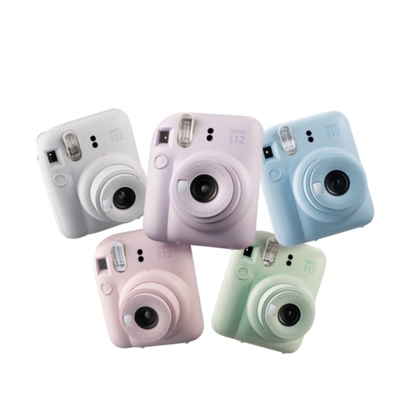 接写やセルフィーも簡単＆きれい！　インスタントカメラ“チェキ”「INSTAX  mini 12」新発売