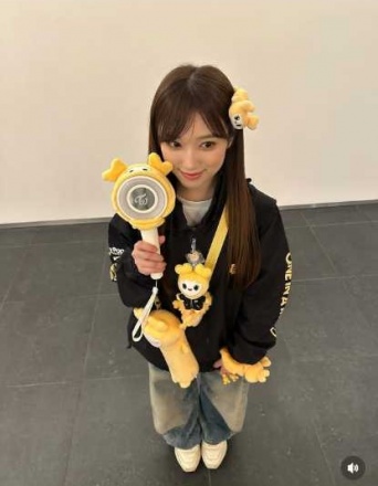 Instagram:矢吹奈子(@75_yabuki)より