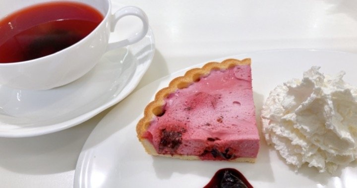 地元民のソウルフードは「ハスカップおにぎり」！？　北海道・厚真町産ハスカップを食べてみた