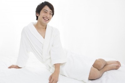 お肌トゥルトゥルやんっ！　「女性ホルモンが多そうな男性」の特徴4つ