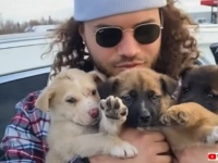 この世界に要らない命なんてない！「不要」と言われた子犬たちをすぐに引き取りに行った男性がいた