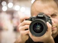 ちょっと待って！面接用の写真を選ぶ時には他人の意見を参考にした方が良い理由