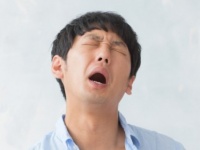 息できねぇ！　男性が「吐きたくなった」最悪なキス4つ