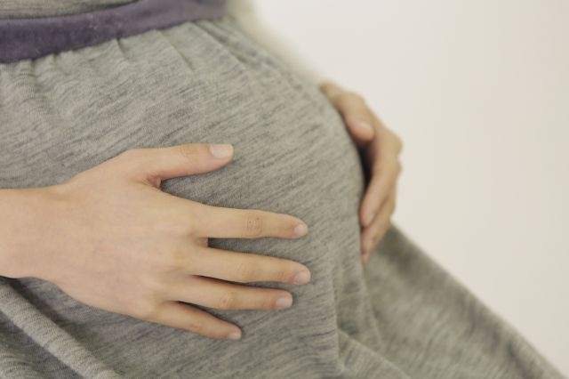 「妊娠と仕事」　両立の難しさがフランスの調査で明らかに