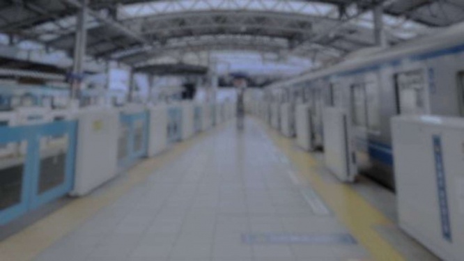 つわり中の通勤電車で（画像はphotoAC）