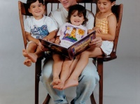 4人用ロッキングチェア!? 子供を平等に扱いたいお父さんのアイデアがスゴイ