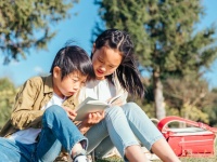 子どもに読解力をつけさせるのに「読書」は必須か（＊画像はイメージです）