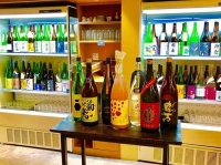 全国の銘酒が利き酒できる（八光公式Instagramより）
