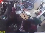 【中国】今度は“歩きスマホ”が原因で爆発事故が発生！？