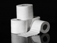 その目的は？トイレットペーパーを冷蔵庫に入れるライフハックが話題に