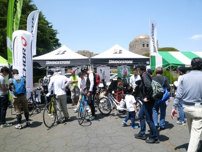 「自転車体験試乗会」の風景