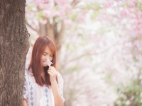 「男性同士で話題に上がる女性」の特徴5つ