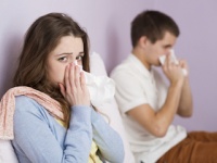 インフルエンザ感染者が呼吸するだけでも、同じ部屋内にいる人にも空気感染！（depositphotos.com）