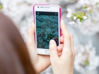 男性目線……！　女性が使っていたら好印象なスマホケースって？