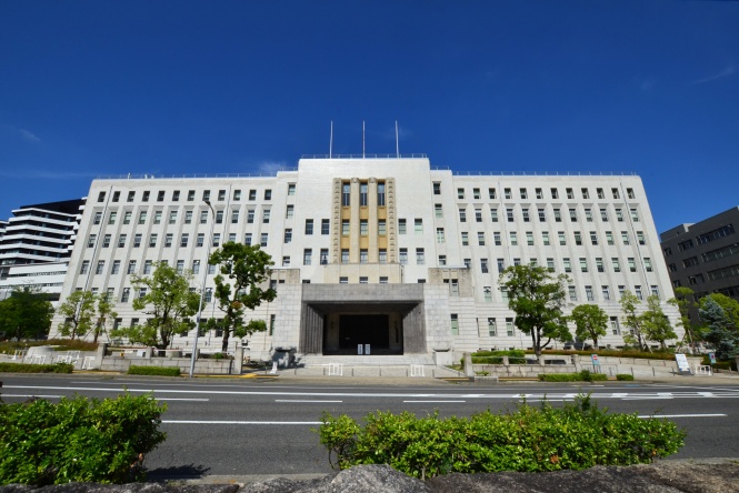 公立中学校教諭(37)を懲戒免職　自身の好きな女子生徒を『盗撮して』と生徒に依頼　「死ね・ブス」と同僚教諭を誹謗中傷
