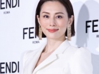 米倉涼子