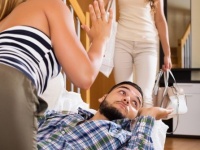 【夫と妻のちがい】不倫で離婚……不倫相手からの慰謝料はいくらほしい？