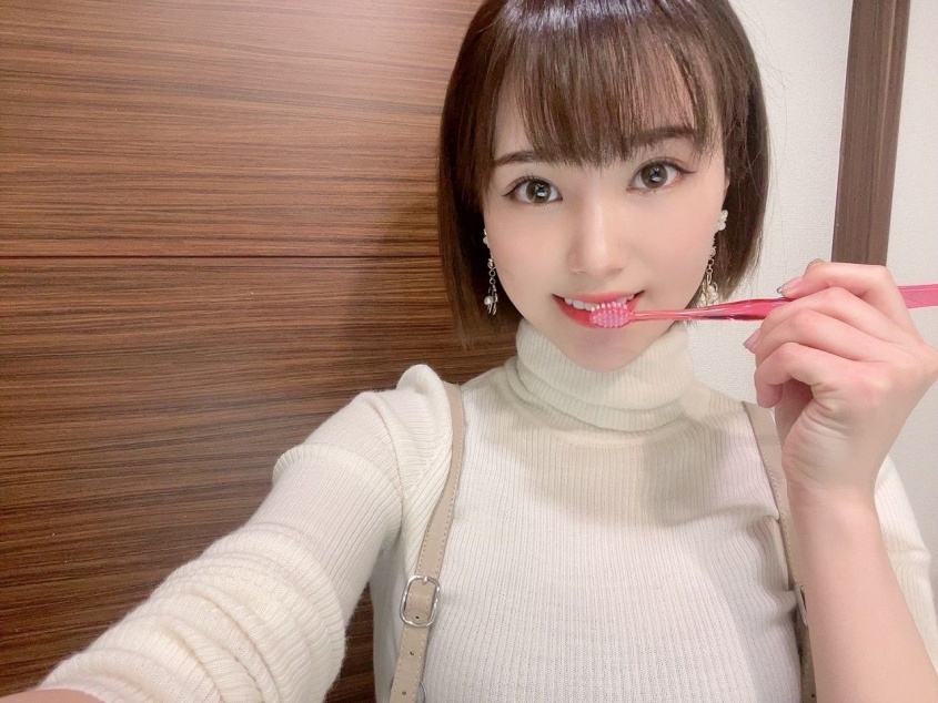 現役の歯科衛生士でタレントの西原愛夏氏