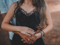 永遠の疑問。「本命彼女」がいるのに浮気をする理由5つ