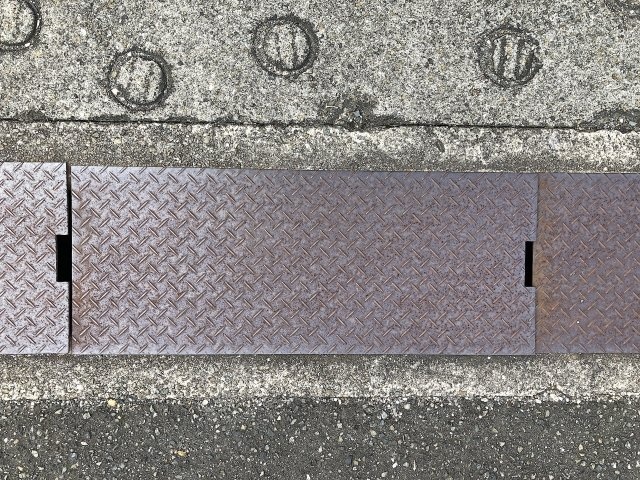 人通りの少ない駐車場でパニックになっていた私　見知らぬ男性がこっちに来る（静岡県・40代女性）