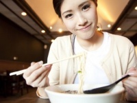 なんだか格好いい！　女性がしていると好印象な「ひとり○○」9