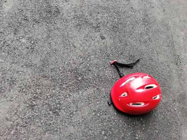 車を運転中、横から飛び出してきた猛スピードの自転車小学生男児。急ブレーキをかけたけど間に合わず（青森県・50代女性）