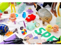 ユニークでかわいい「ぽっこし」や「The TOMODACHI！」に出会える、特別なPOP UP＆展示会が駅ナカに登場