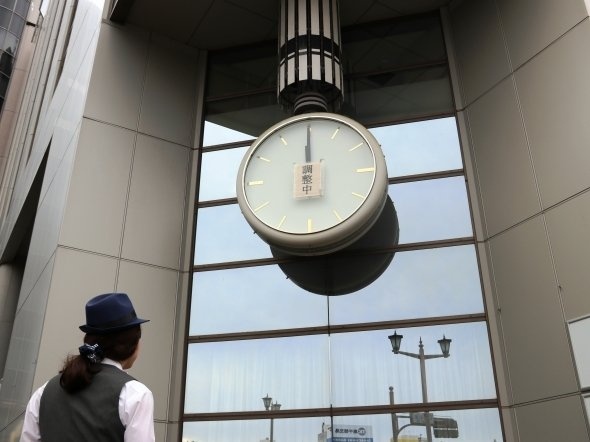 短針はちょっと左寄り