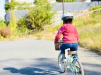 「父の言いつけを破って乗った自転車で事故。路上でうなだれていると、ヤンチャそうなお兄さんが...」（熊本県・30代男性）