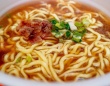 驚異の麺120グラム、普通の約2倍　〝爆盛りの名店〟成増・べんてんカップ、量以外の再現度やいかに！？
