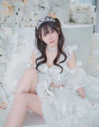 Instagram:えなこ(@enakorin)より