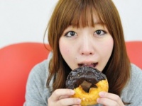 生理の予兆？　生理前後に無償に食べたくなるモノ6選
