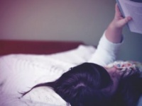 引きこもって気づけば夜……。非リア女子の実態